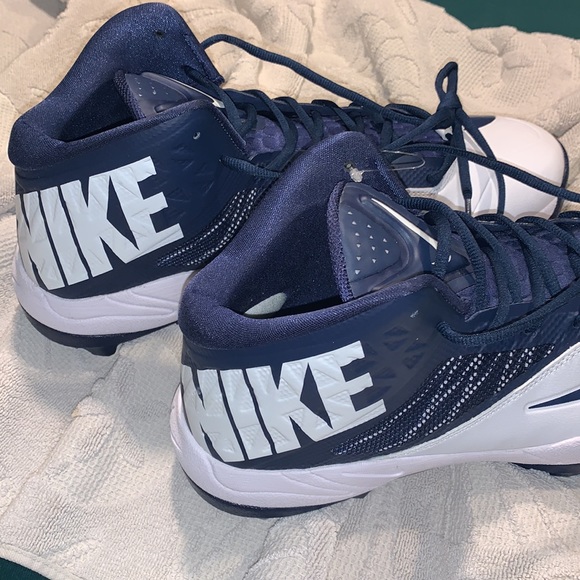 Nike shoes - Picture 2 of 13